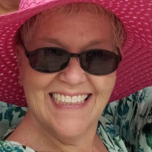 Meet your Posher, Carole